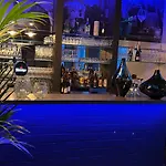 מלון Skyhotel