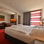 Skyhotel 4* מרסבורג