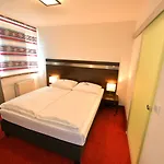 Skyhotel 4* מרסבורג