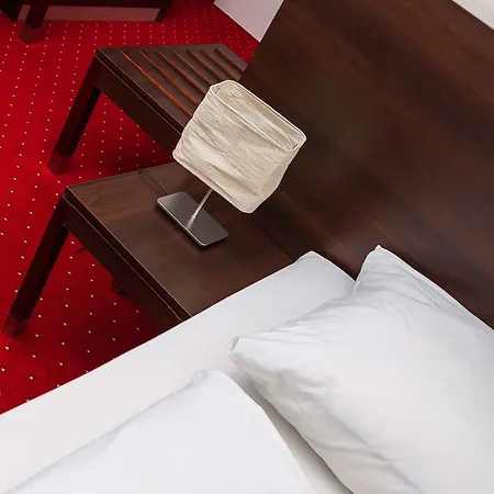 ホテル Skyhotel メルゼブルク