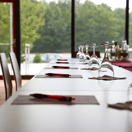 Skyhotel 4* Merseburgo